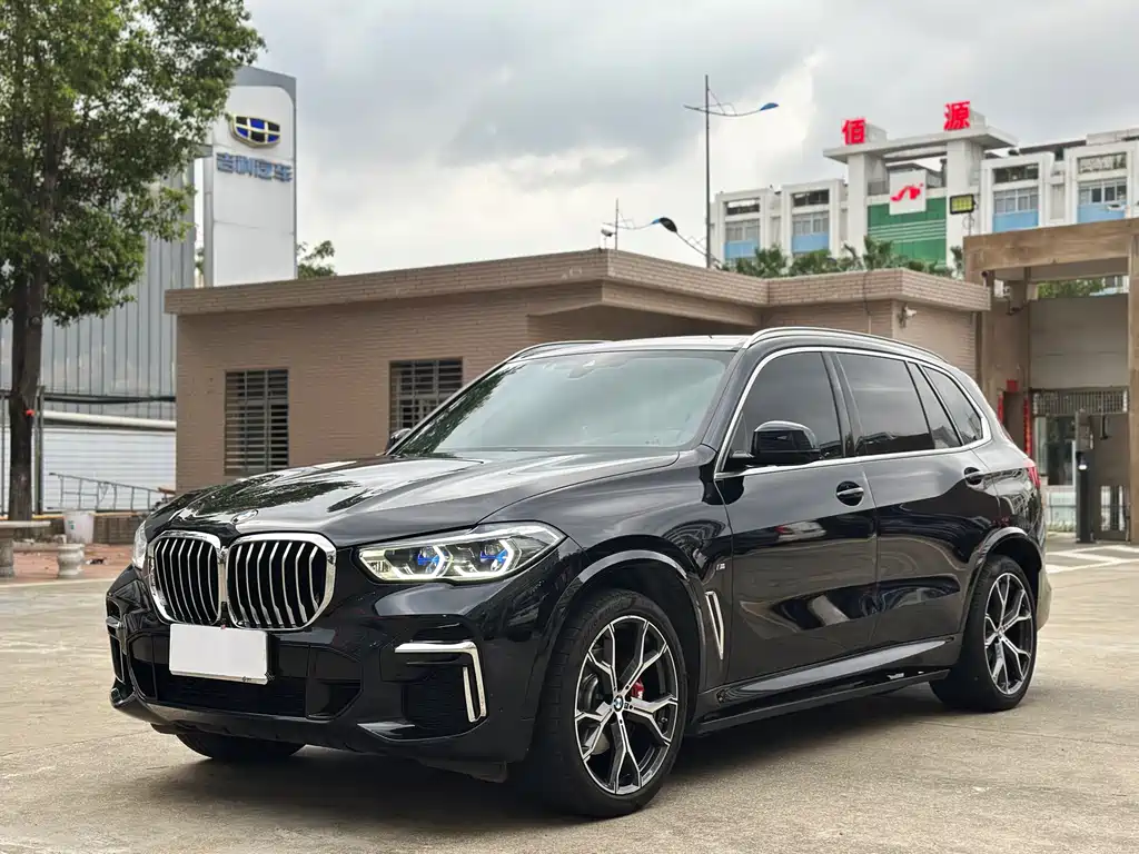 BMW X5 2023 — фото 1