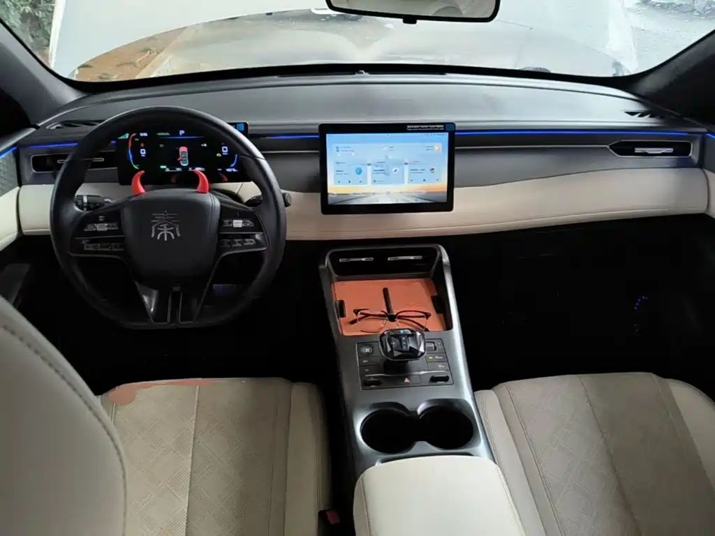 BYD Qin PLUS 2025 — фото 10