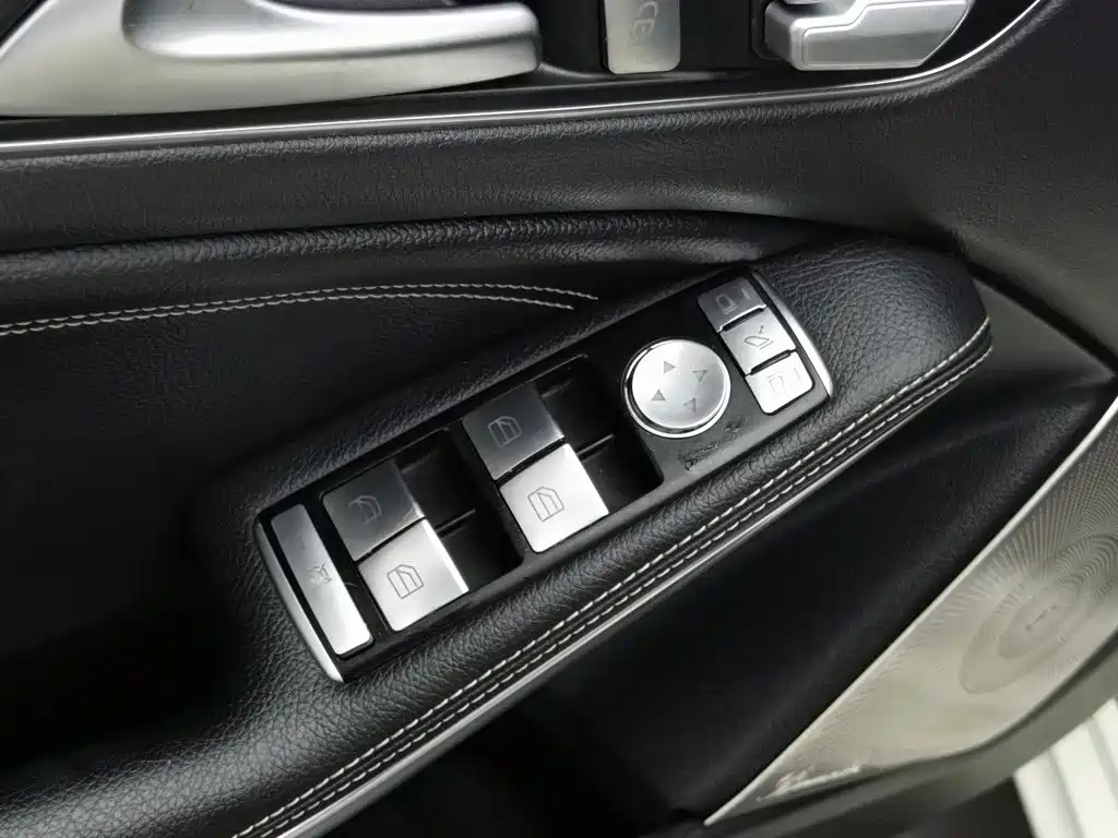 Mercedes-Benz A-Class 2015 — фото 9