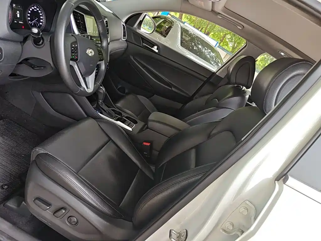 Hyundai Tucson 2016 — фото 15