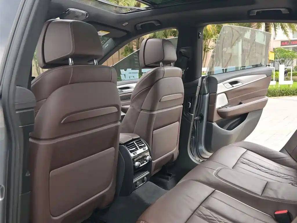 BMW 6 Series GT 2019 — фото 12