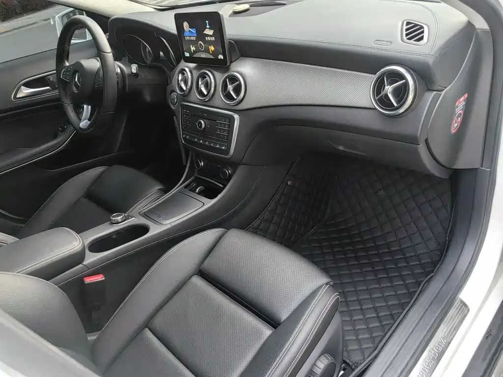 Mercedes-Benz GLA 2017 — фото 12