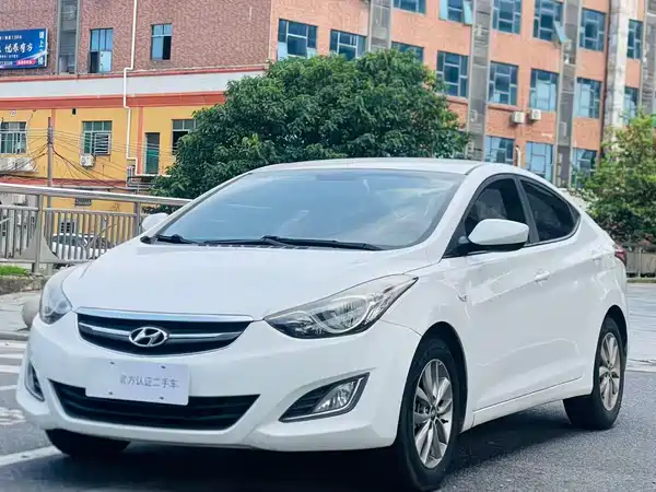 Hyundai Elantra Langdong 2015