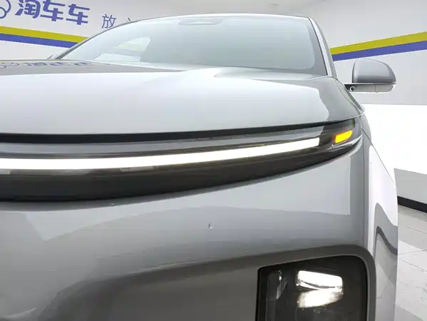 Li Auto L6 2024
