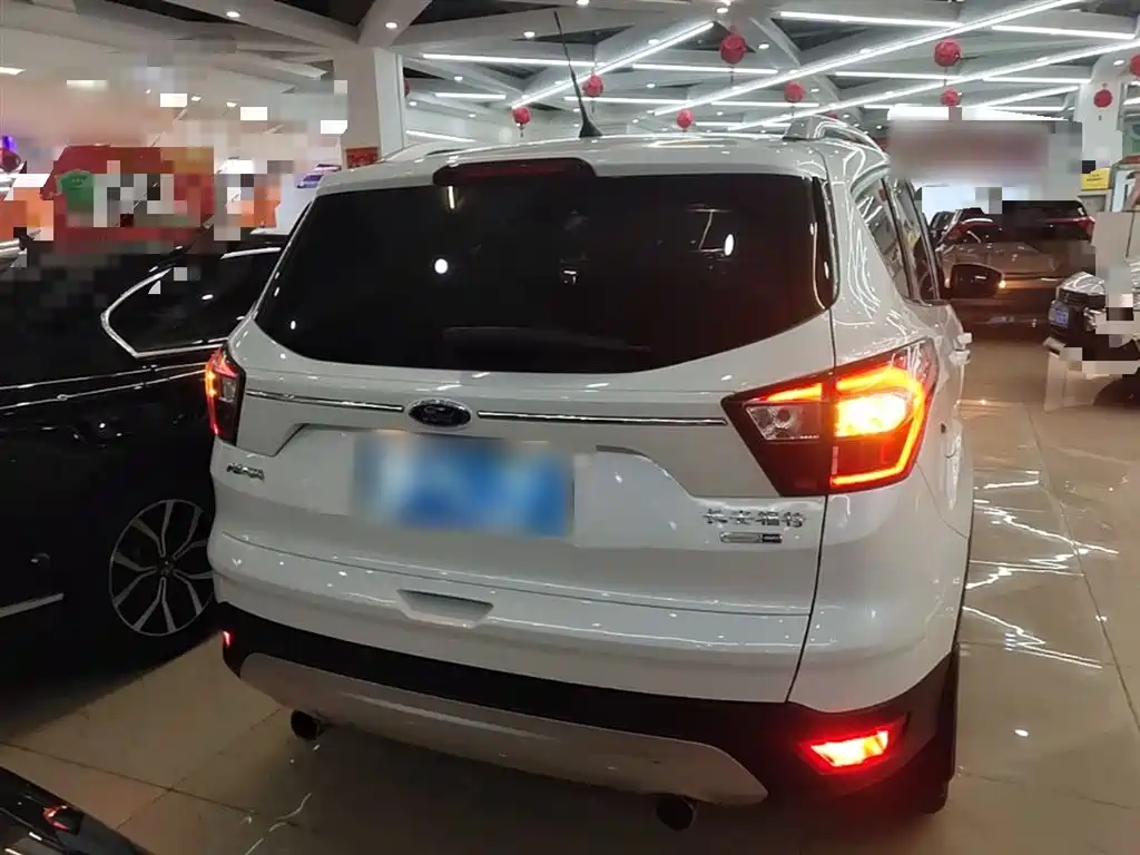 Ford Kuga 2016 — фото 6