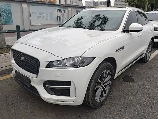 Jaguar F-PACE 2017