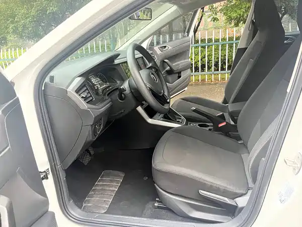 Volkswagen Polo 2021