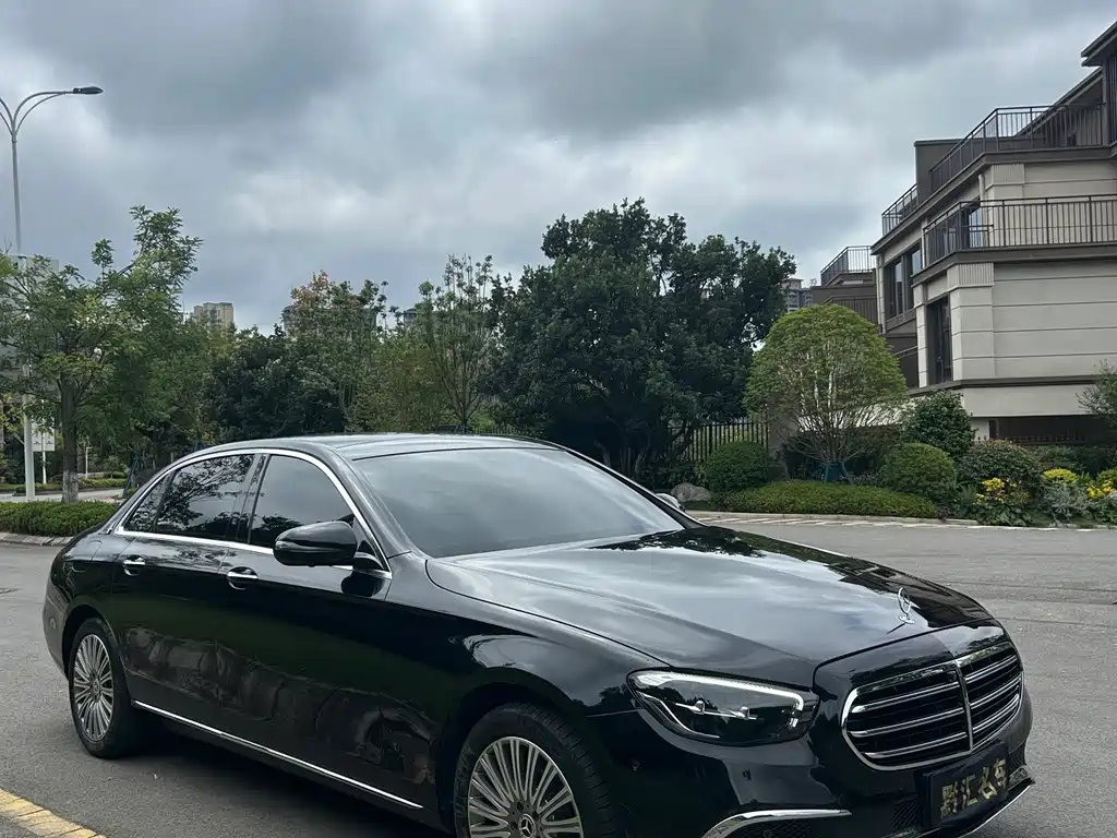 Mercedes-Benz E-Class 2023