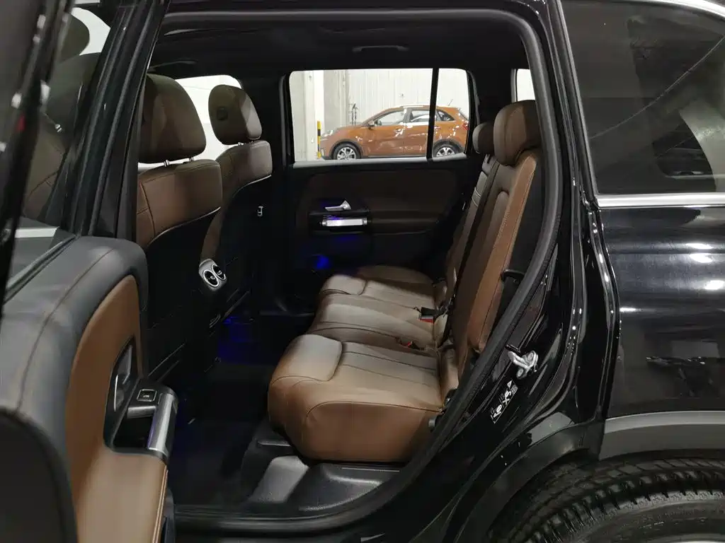 Mercedes-Benz GLB 2023 — фото 15