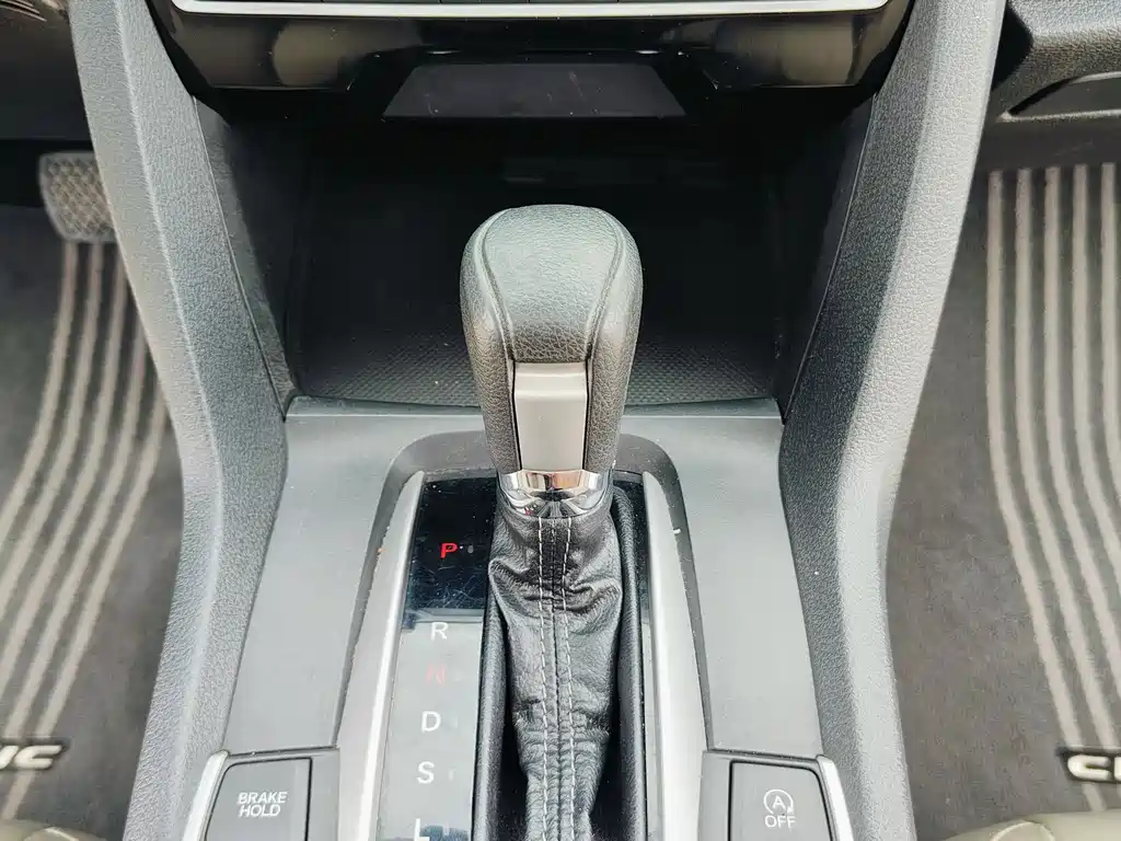 Honda Civic 2018 — фото 17