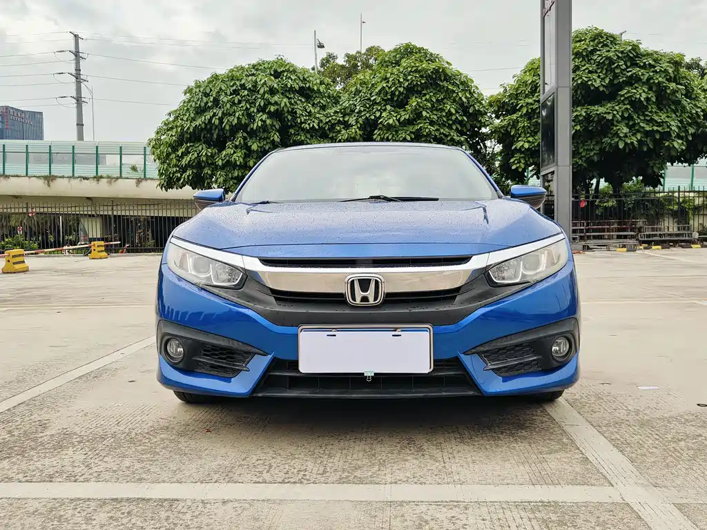 Honda Civic 2018 — фото 3