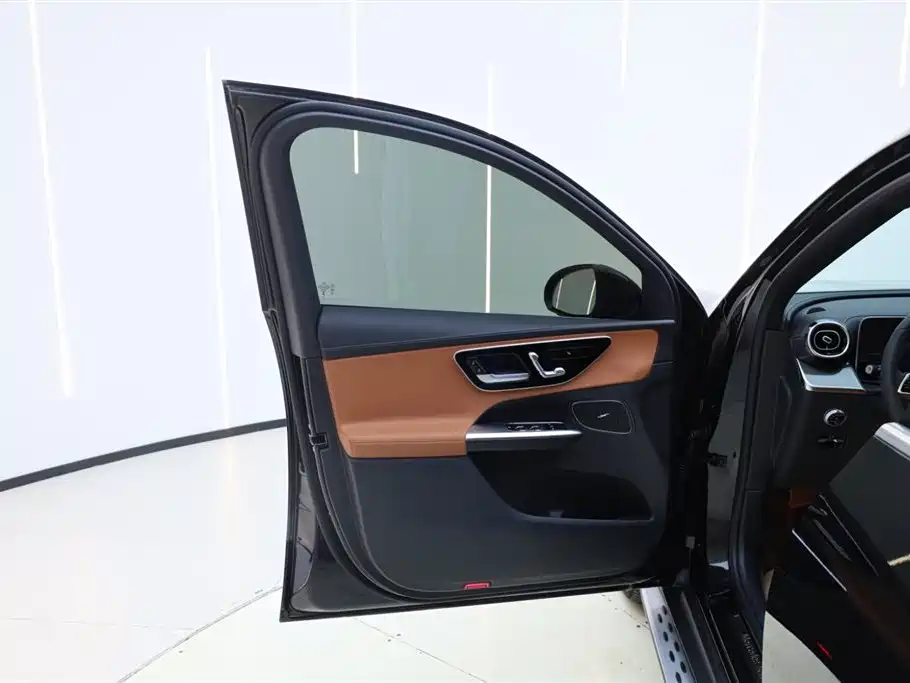 Mercedes-Benz GLC 2025 — фото 20