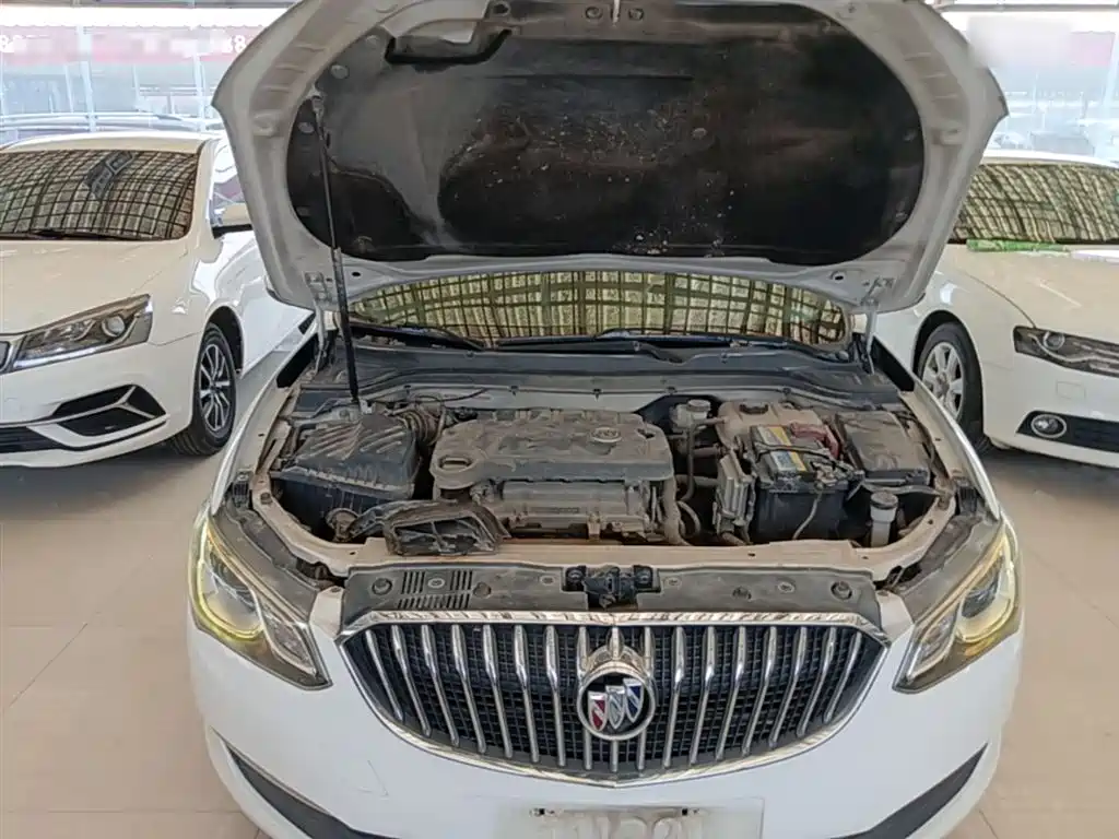 Buick Excelle 2015 — фото 20