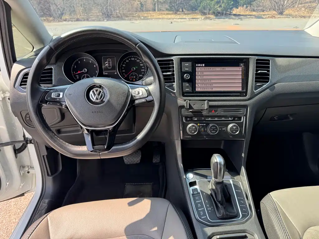 Volkswagen Golf Sportsvan 2019 — фото 15