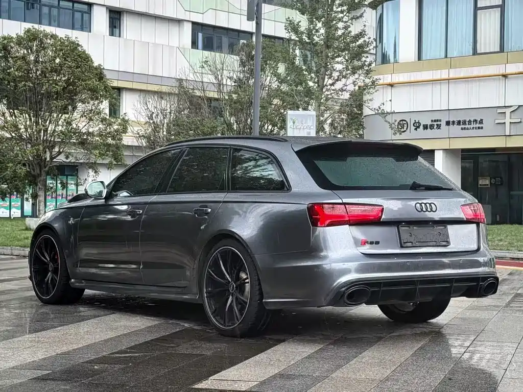 Audi RS 6 2020 — фото 9