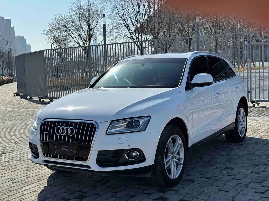 Audi Q5 2018 — фото 1