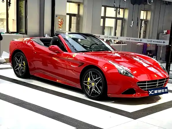 Ferrari California T 2015