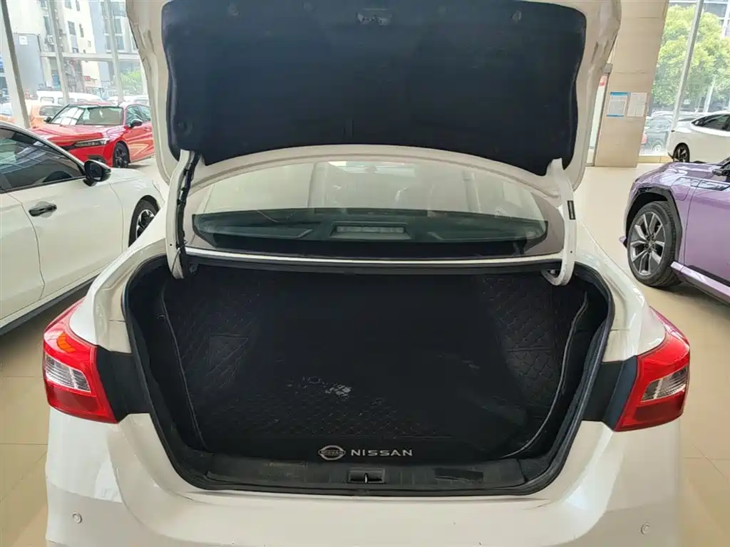 Nissan Sylphy 2020 — фото 19