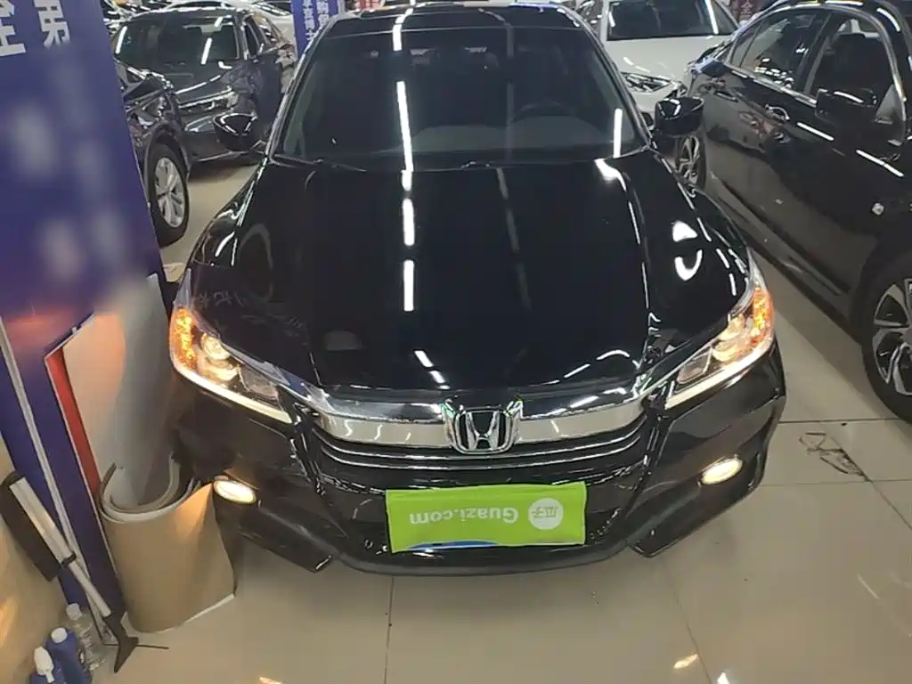 Honda Accord 2018 — фото 3