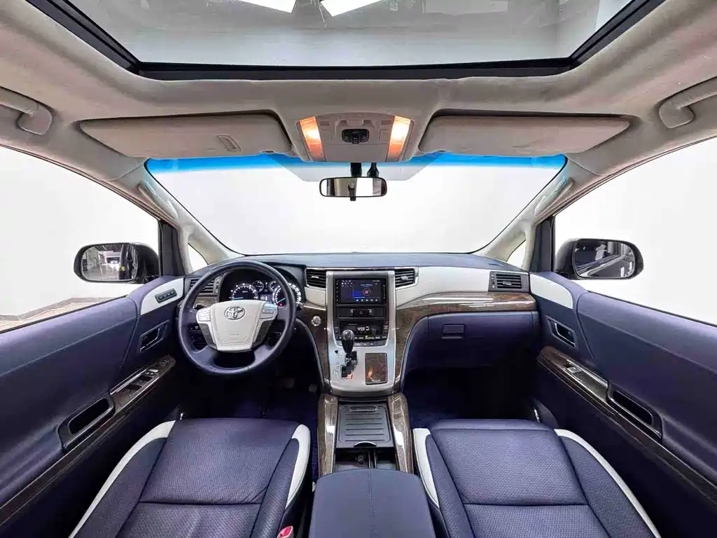 Toyota Alphard 2012 — фото 14