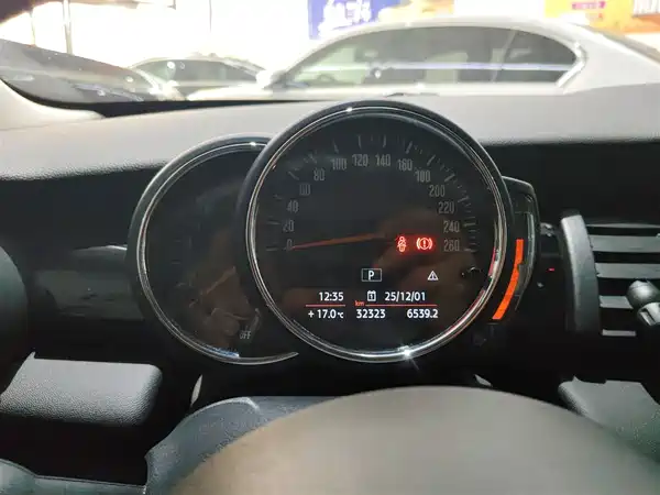 MINI MINI 2019
