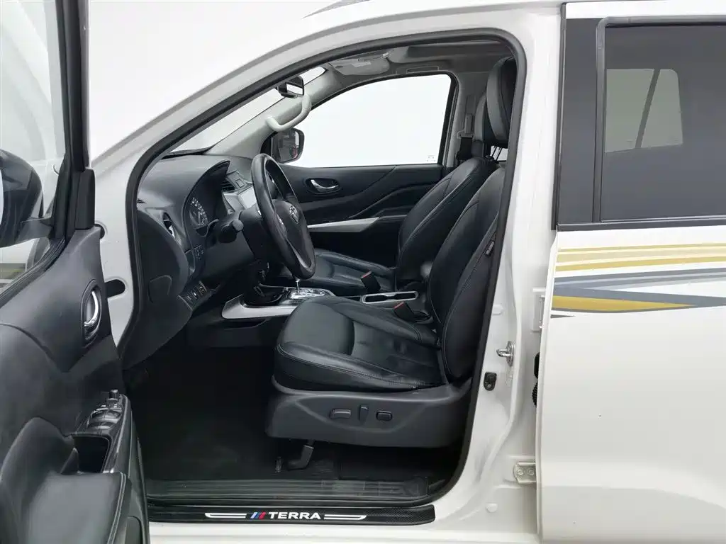 Nissan Terra 2020 — фото 10