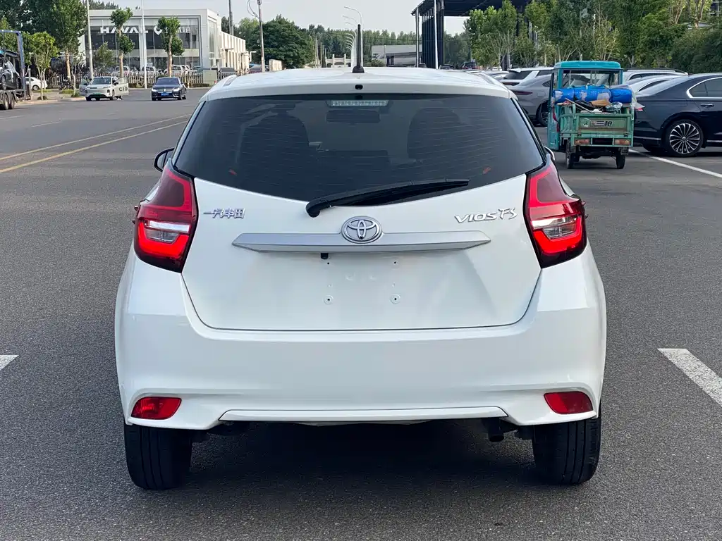 Toyota Vios FS 2022 — фото 12