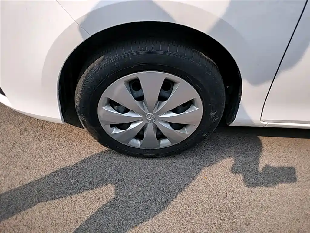 Toyota Yaris L 2020 — фото 23