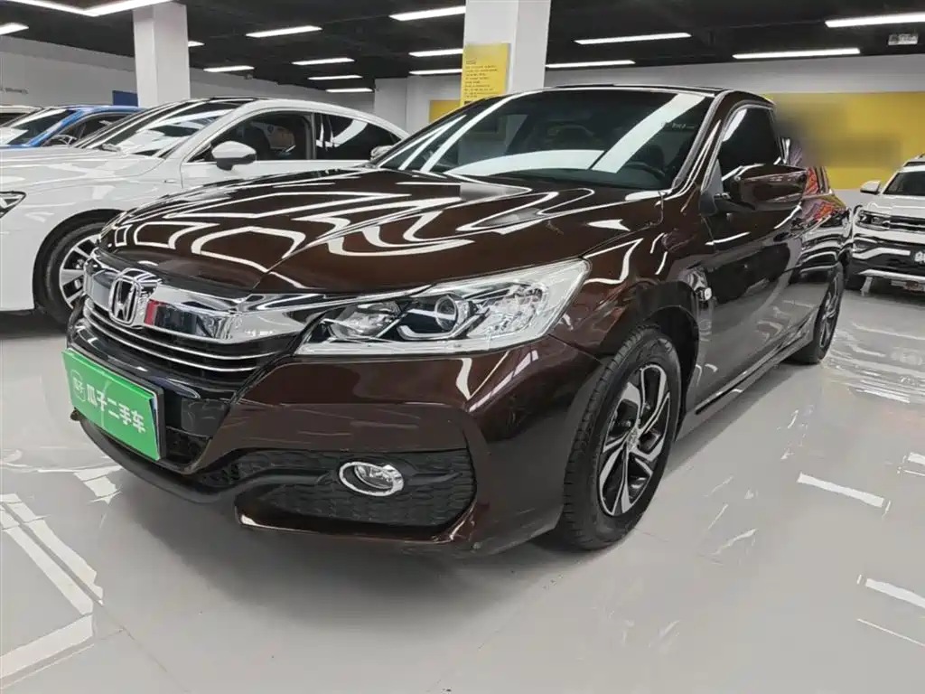 Honda Accord 2017 — фото 1