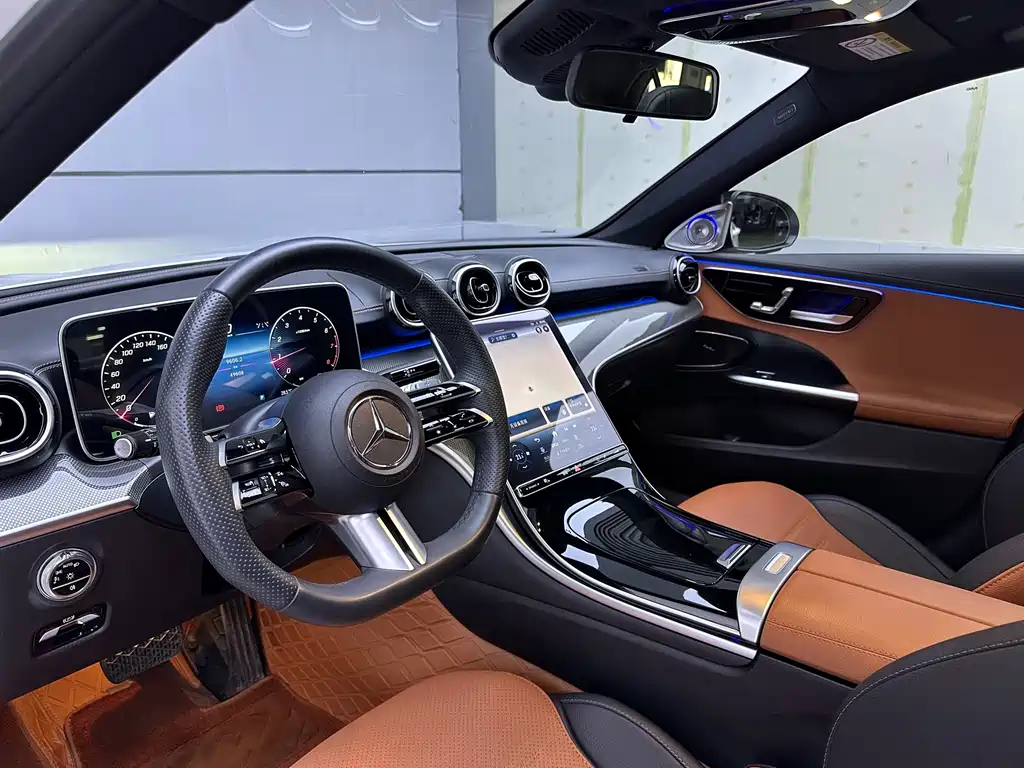 Mercedes-Benz C-Class 2023 — фото 10