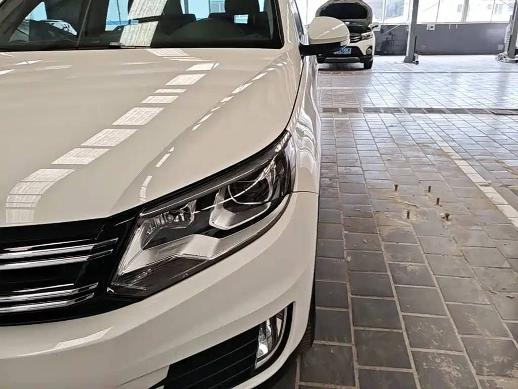 Volkswagen Tiguan 2019 — фото 24