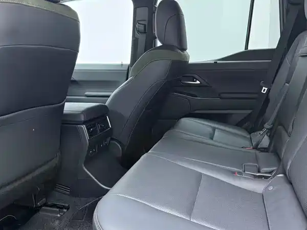 Lexus GX 2024