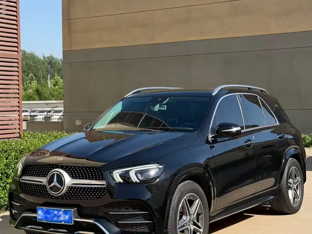 Mercedes-Benz GLE 2019 — фото 1