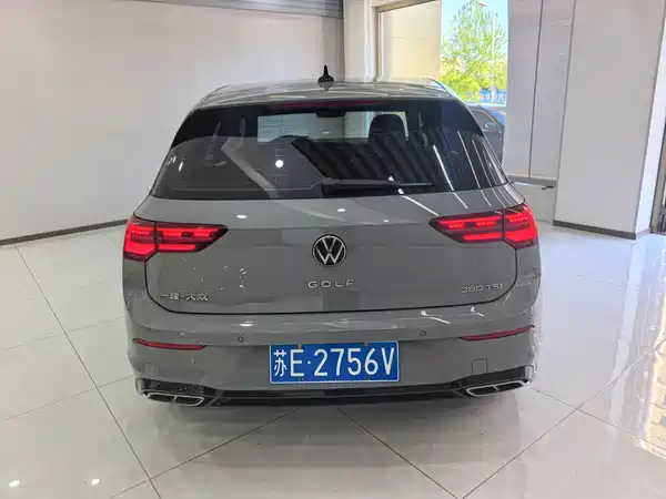 Volkswagen Golf 2023