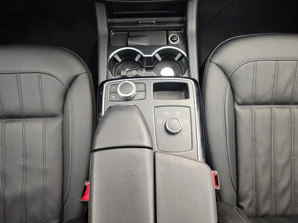 Mercedes-Benz GLE 2016 — фото 13