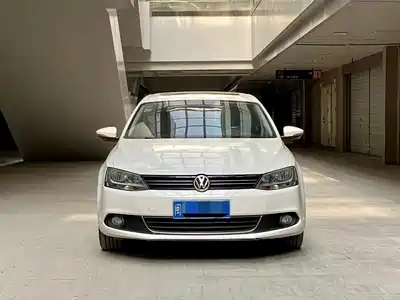 Volkswagen Sagitar 2012