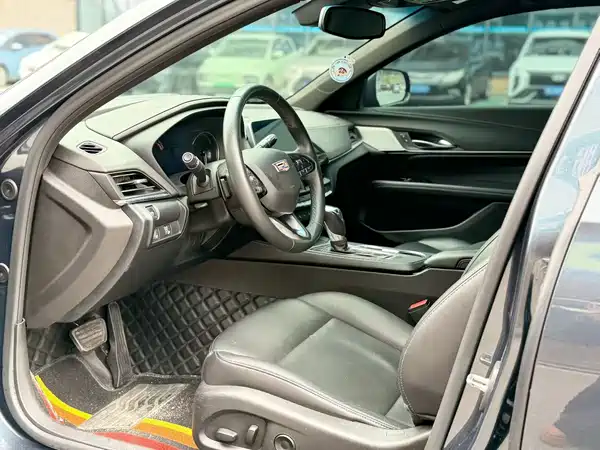 Cadillac CT4 2022