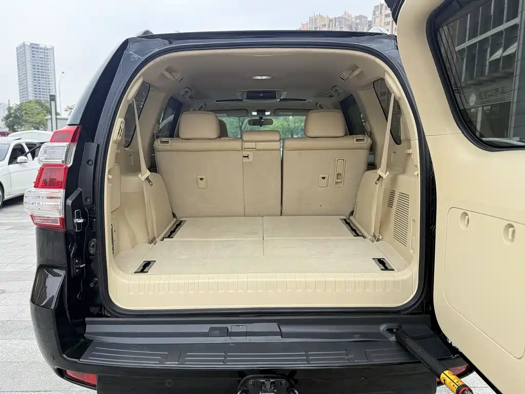 Toyota Prado 2016 — фото 23