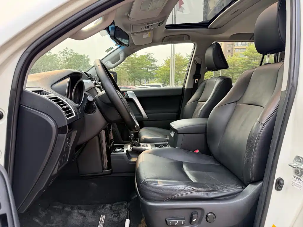 Toyota Prado 2016 — фото 4