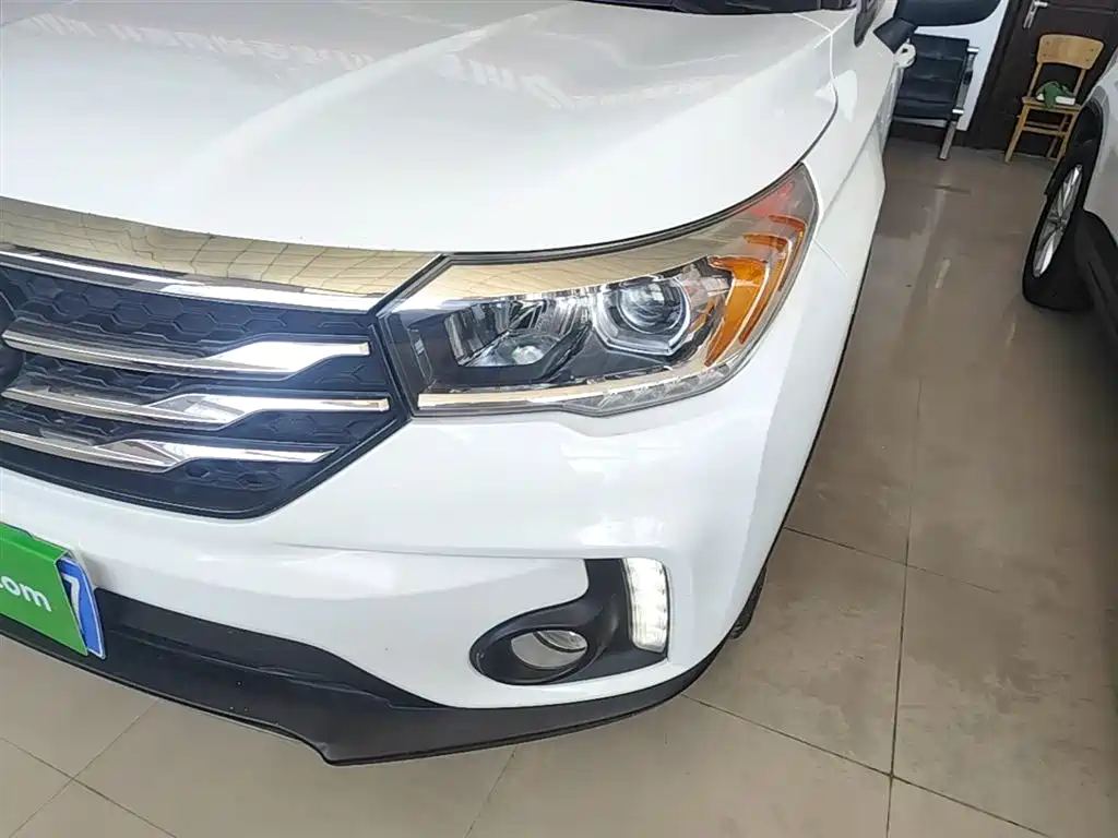 GAC Motor Trumpchi GS4 2015 — фото 24