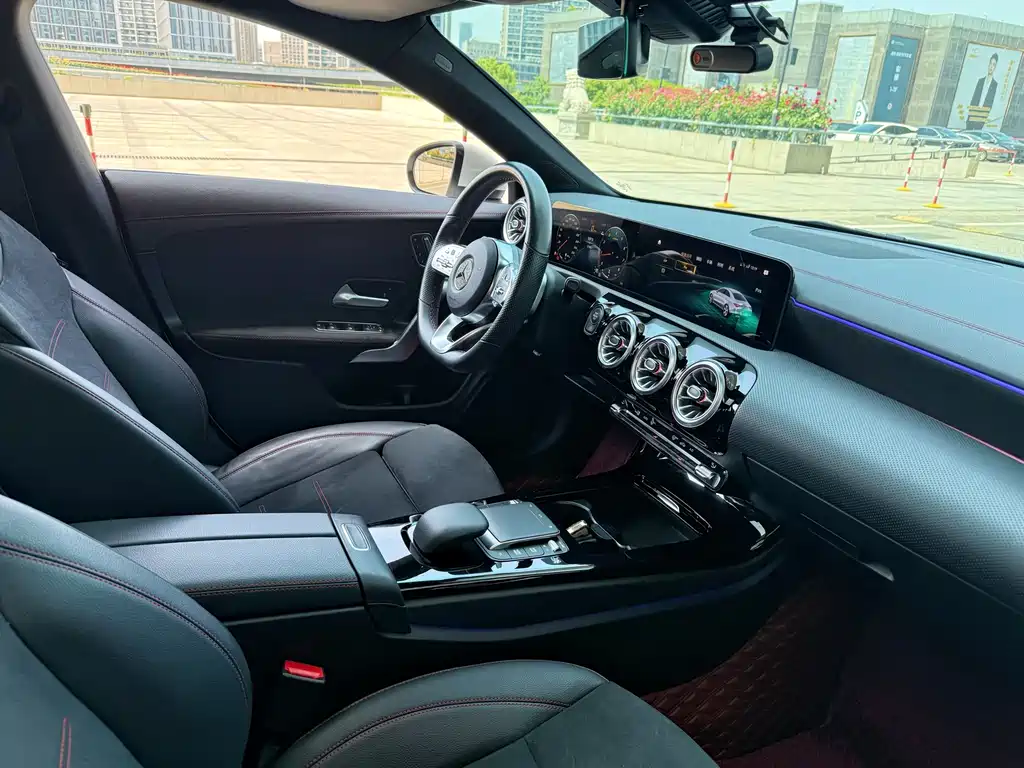Mercedes-Benz CLA 2023 — фото 8