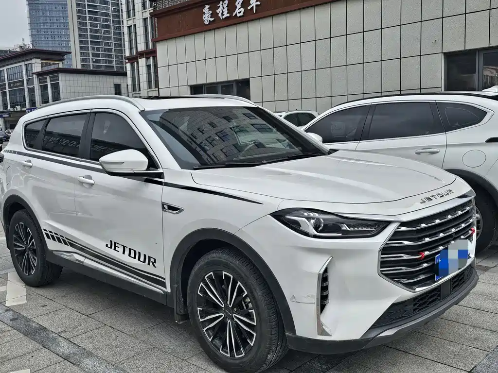 Jetour X70 PLUS 2022 — фото 1