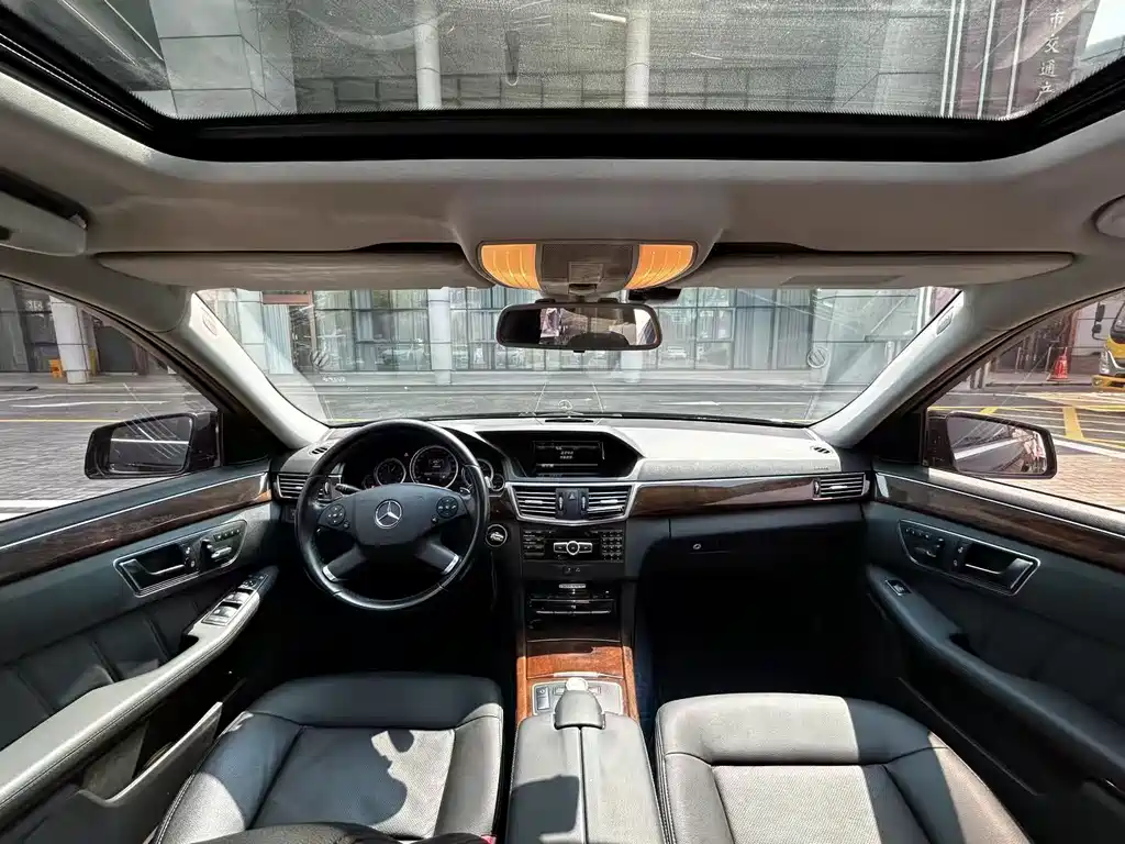 Mercedes-Benz E-Class 2013 — фото 3