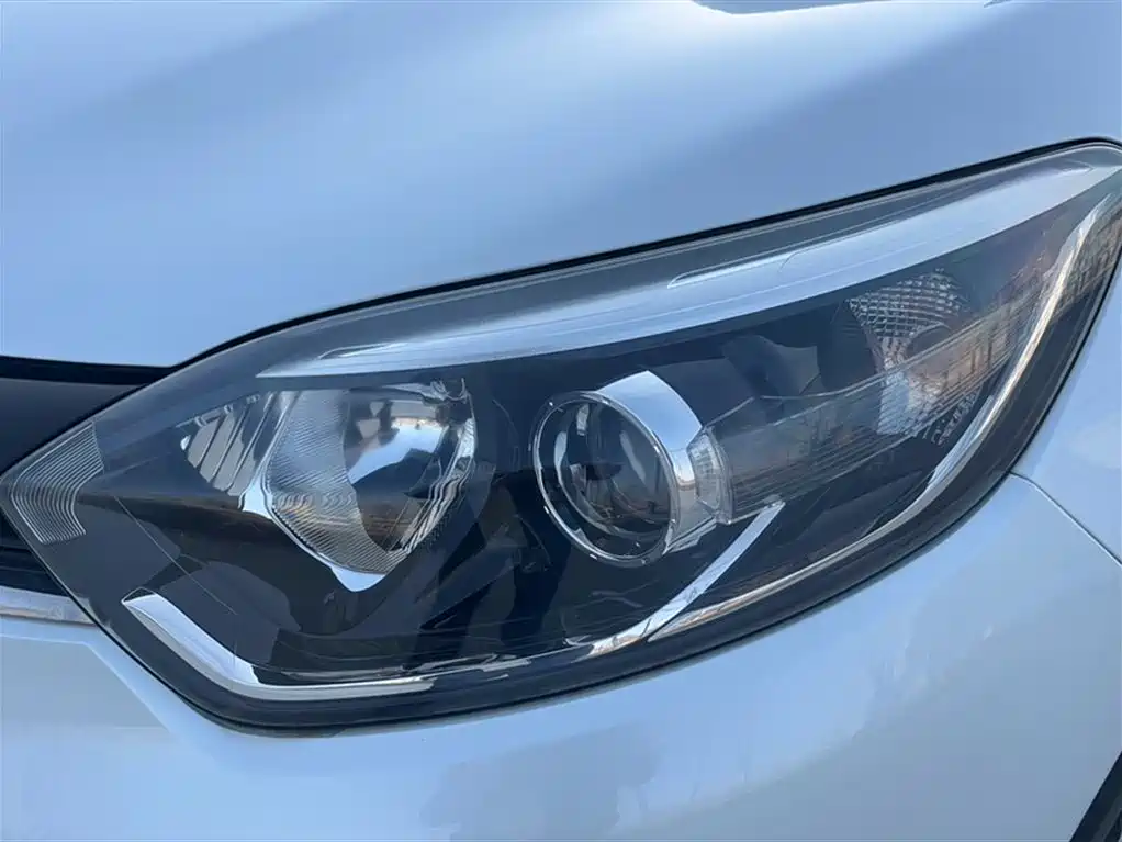 Renault Captur 2019 — фото 15
