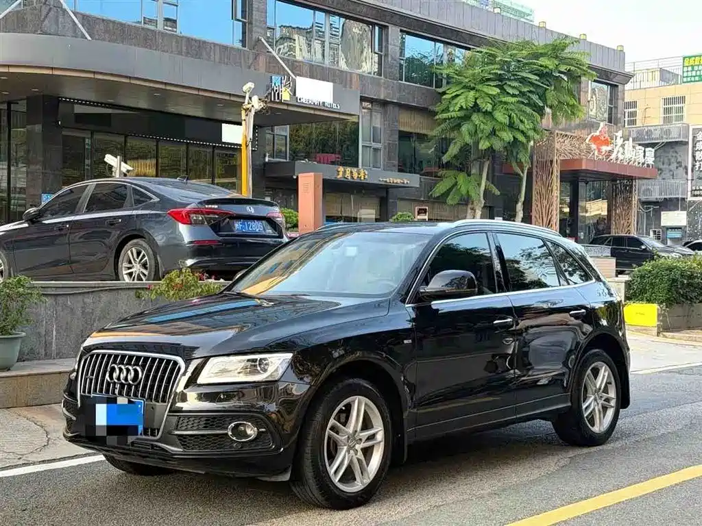 Audi Q5 2018 — фото 1