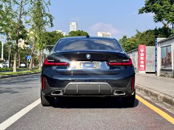 BMW 3 Series 2023