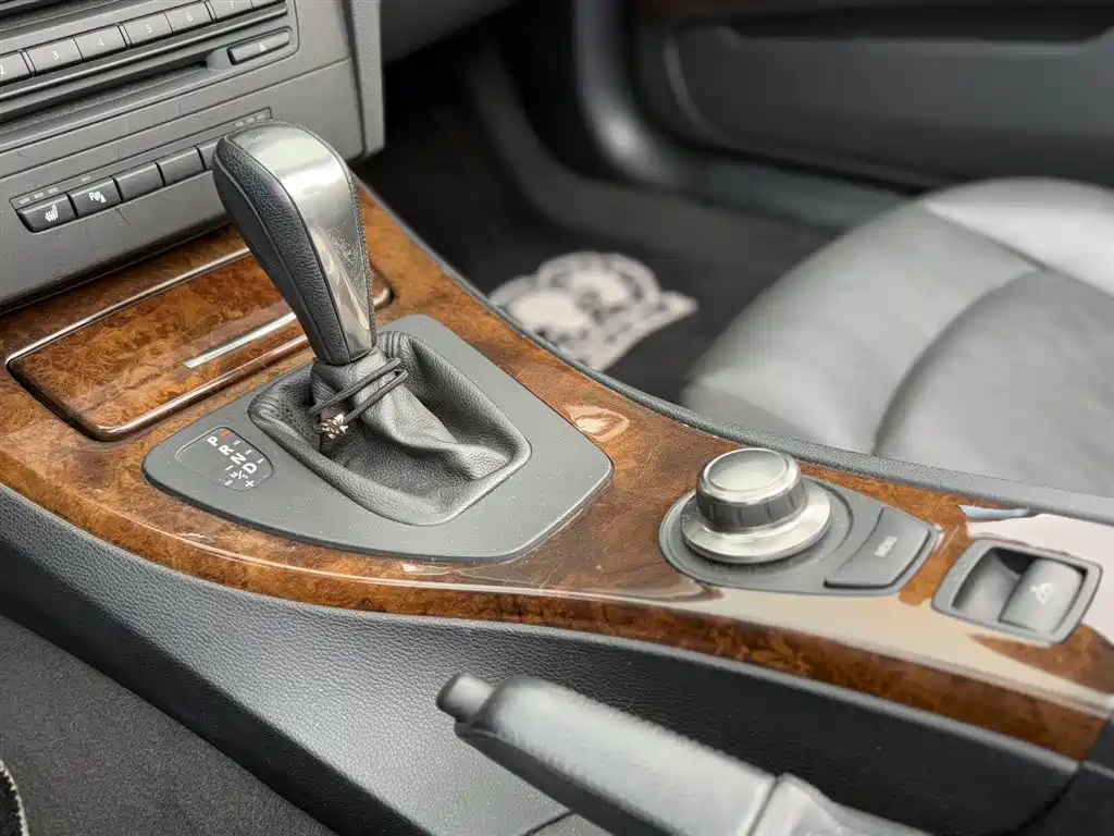 BMW 3 Series 2007 — фото 14
