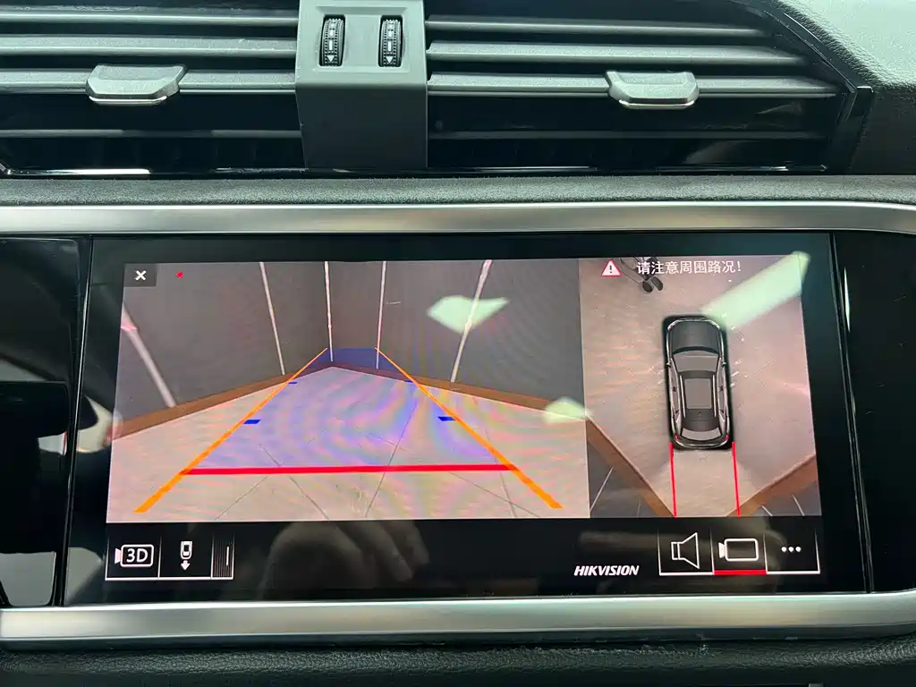 Audi Q3 2023 — фото 18