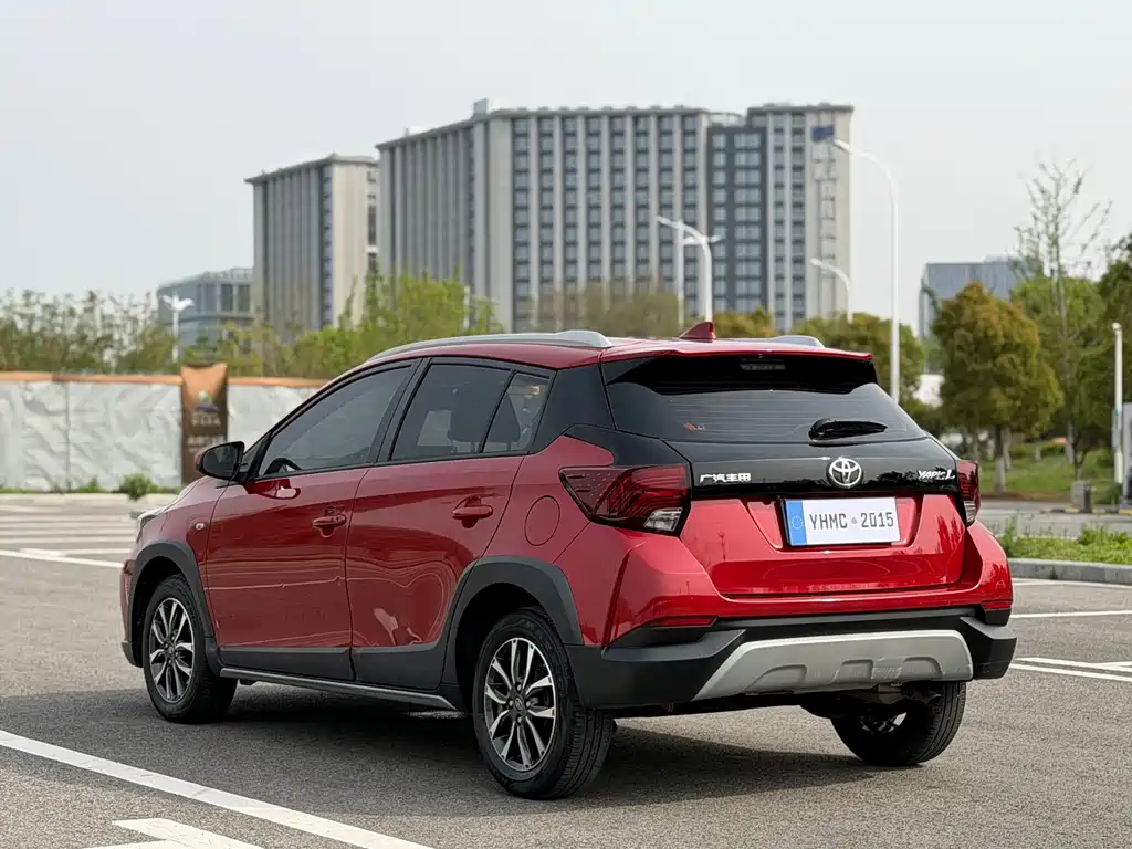 Toyota Yaris L 2021 — фото 18