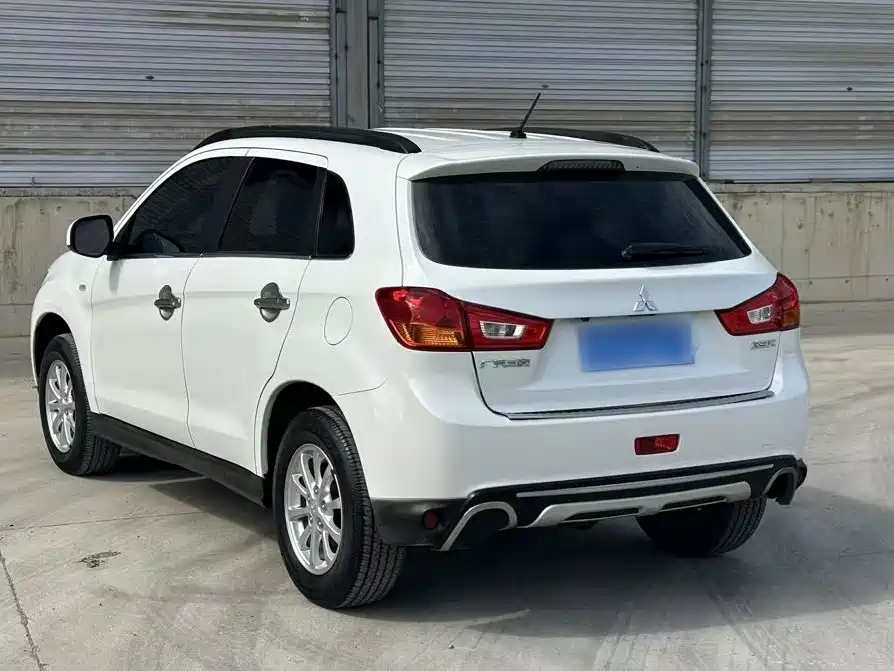 Mitsubishi ASX 2014 — фото 8